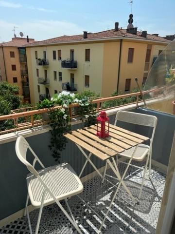 Puccini Apartment Модена Екстериор снимка