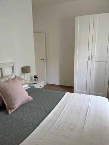 Puccini Apartment Модена Екстериор снимка
